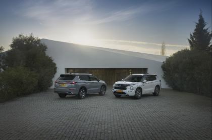 Αποκαλυπτήρια για το νέο Mitsubishi Outlander PHEV